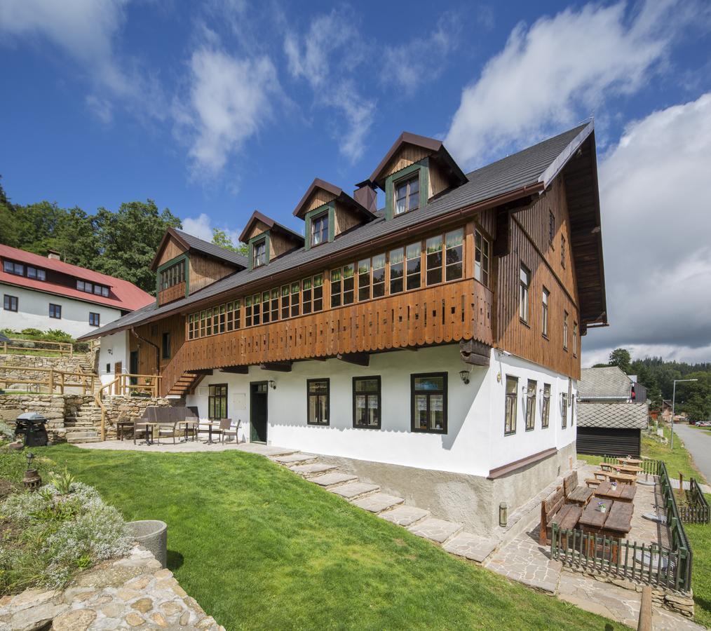 Wellness Hotel Florián České Žleby Stožec Exterior foto